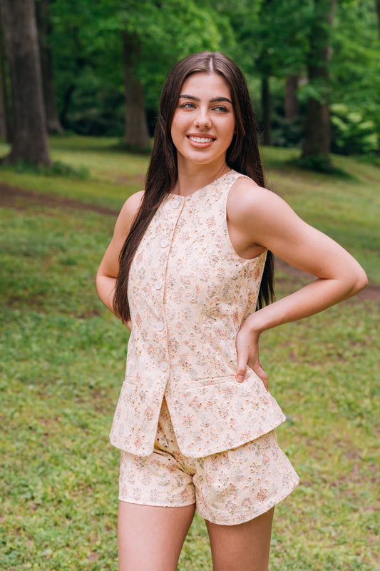 Judy Eyelet Set